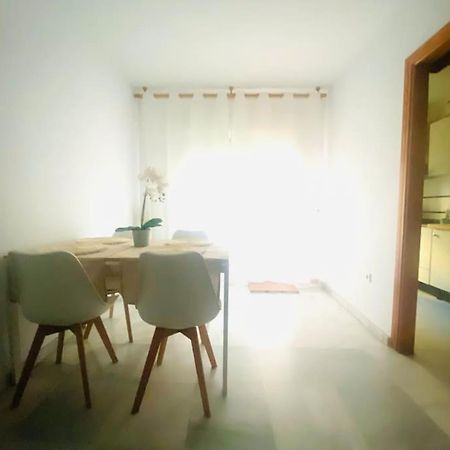 Apartamento De Dos Dormitorios En Almeria. Buitenkant foto